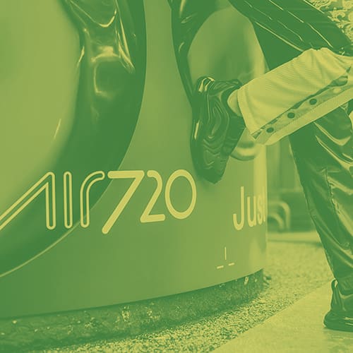 Buzz Sneaker Station